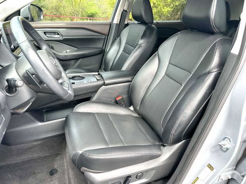 Used 2023 Nissan Rogue SL w/ SL Premium Package image 17