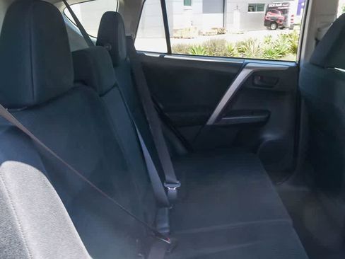 Used 2018 Toyota RAV4 LE w/ All Weather Liner Package FWD image 17
