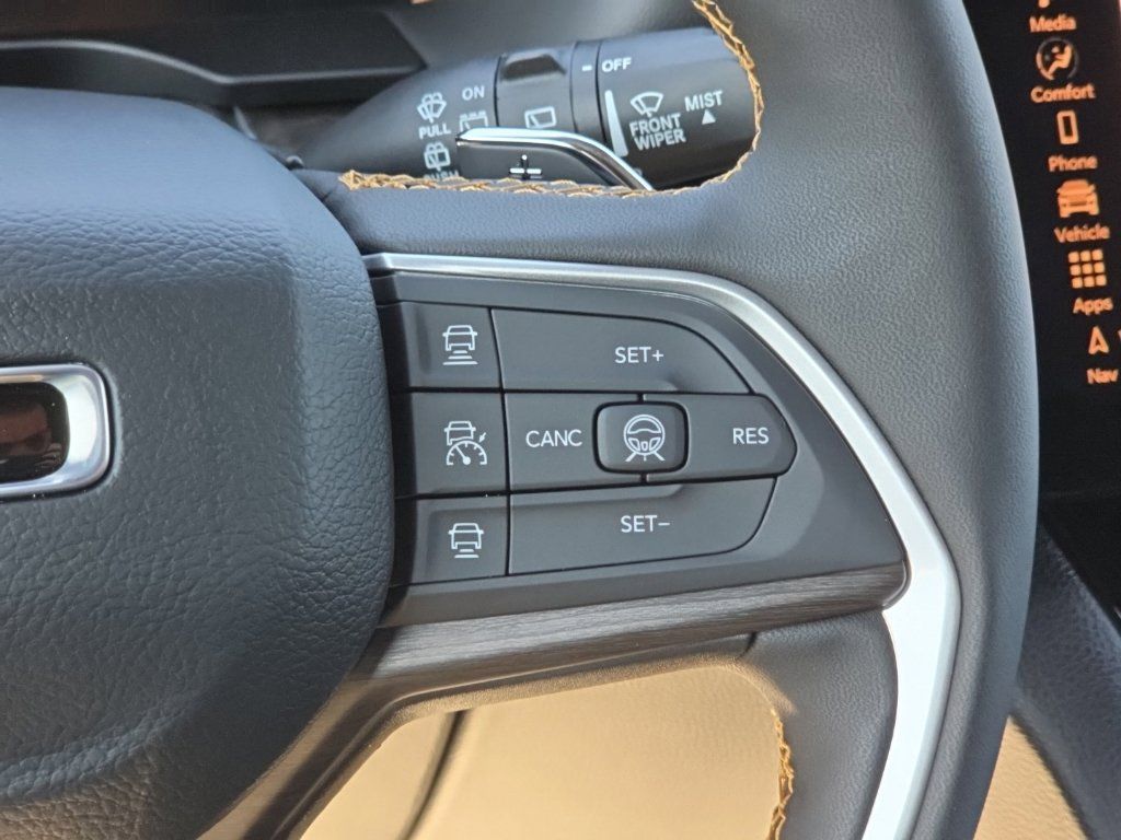 New 2026 Jeep Grand Cherokee L Limited AWD/4WD image 31