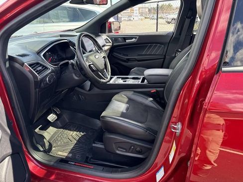 Used 2021 Ford Edge ST w/ Equipment Group 401A image 21