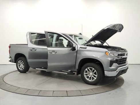 New 2026 Chevrolet Silverado 1500 LT w/ Z71 Off-Road Package AWD/4WD image 9