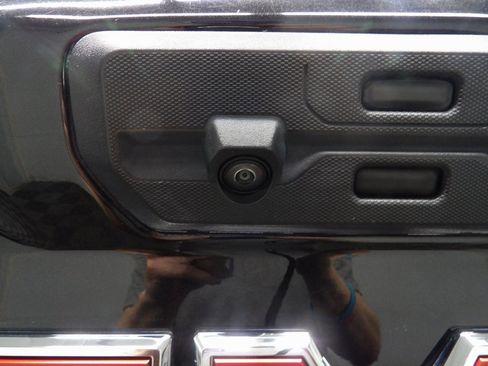 Used 2023 GMC Sierra 3500 Denali w/ Technology Package image 37