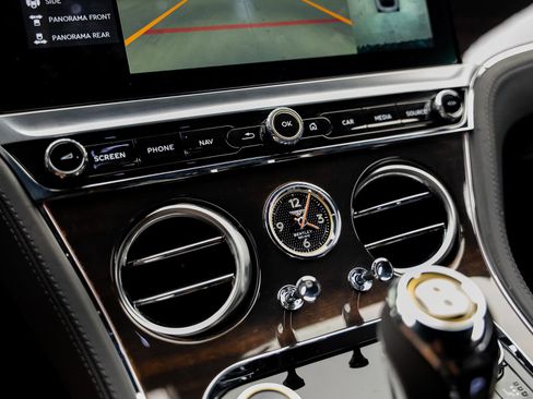 Used 2020 Bentley Continental GT AWD/4WD image 48
