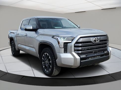 Used 2023 Toyota Tundra Limited image 4