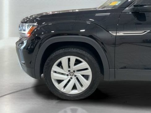 Used 2022 Volkswagen Atlas Cross Sport SE AWD/4WD image 34