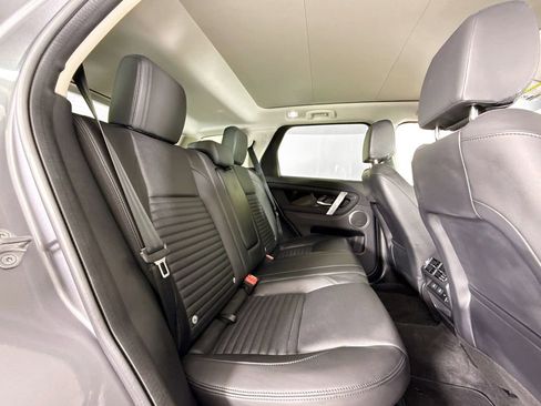 Used 2025 Land Rover Discovery Sport S image 15