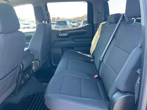 Used 2025 Chevrolet Silverado 1500 LT AWD/4WD image 15