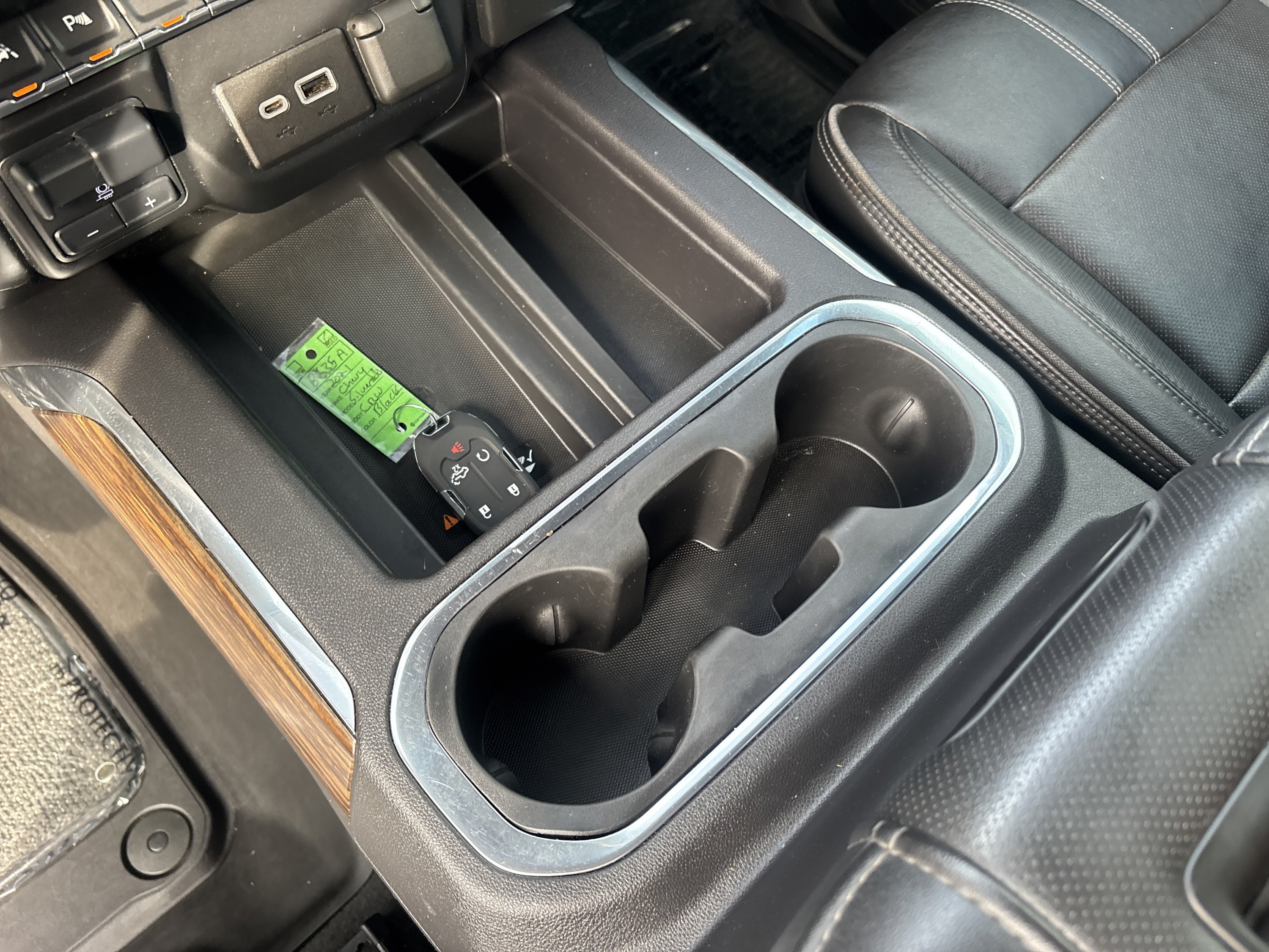 Used 2021 Chevrolet Silverado 1500 High Country w/ Technology Package AWD/4WD image 19