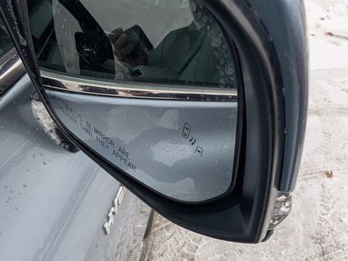 Used 2021 Toyota Highlander Limited image 28