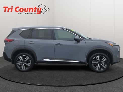 Used 2023 Nissan Rogue SL w/ SL Premium Package AWD/4WD image 9