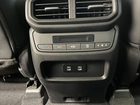 New 2026 Honda Pilot Touring image 24