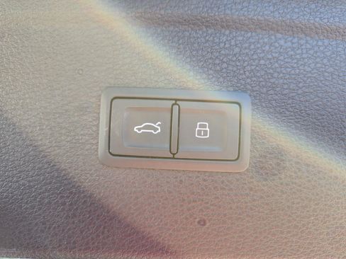 Used 2018 Audi Q5 2.0T Premium Plus w/ Premium Plus Package image 40