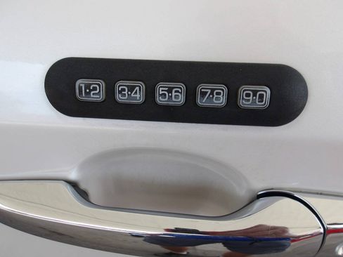 Used 2011 Ford Edge SEL w/ 201A Rapid Spec Order Code FWD image 16