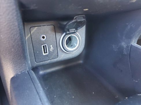 Used 2024 Nissan Kicks S image 27