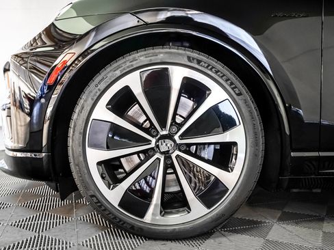 New 2025 Porsche Macan Turbo Electric image 13