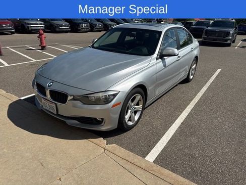 Used 2013 BMW 320i xDrive Sedan AWD/4WD image 1