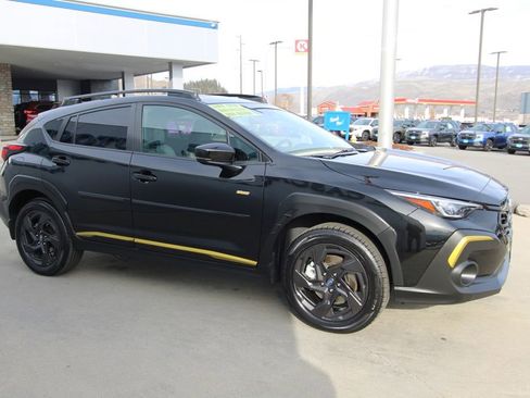 Certified 2025 Subaru Crosstrek 2.5i Sport w/ Crosstrek Mirror Package image 7