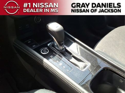 Used 2024 Nissan Kicks SV FWD image 19