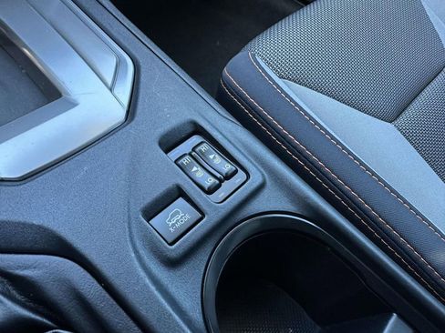 Used 2018 Subaru Crosstrek 2.0i Premium image 19