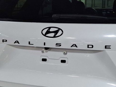 Used 2024 Hyundai Palisade Calligraphy image 32