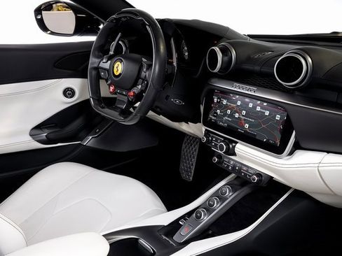 Certified 2019 Ferrari Portofino image 53