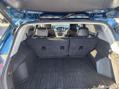 Used 2021 GMC Terrain SLT w/ Infotainment Package II image 10