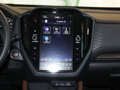 Used 2025 Subaru Forester Touring AWD/4WD image 16