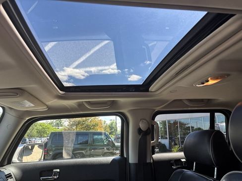 Used 2007 HUMMER H3 AWD/4WD image 16