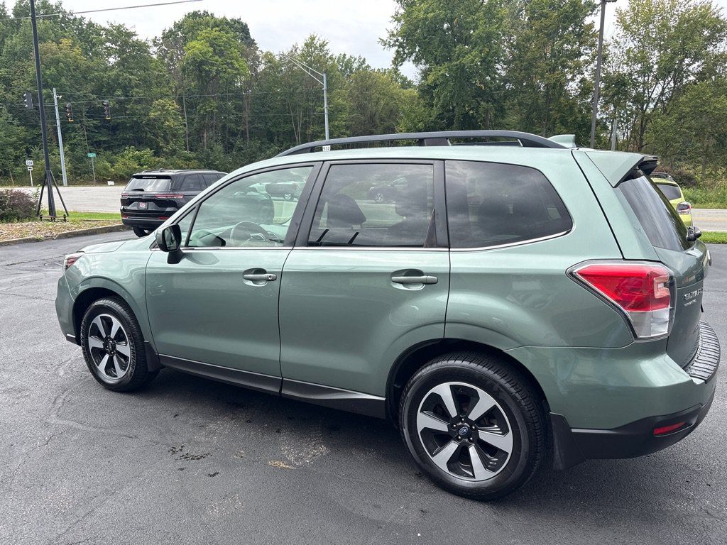 Used 2018 Subaru Forester 2.5i Limited AWD/4WD image 4