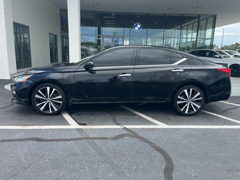 Used 2022 Nissan Altima 2.5 Platinum AWD/4WD image 7