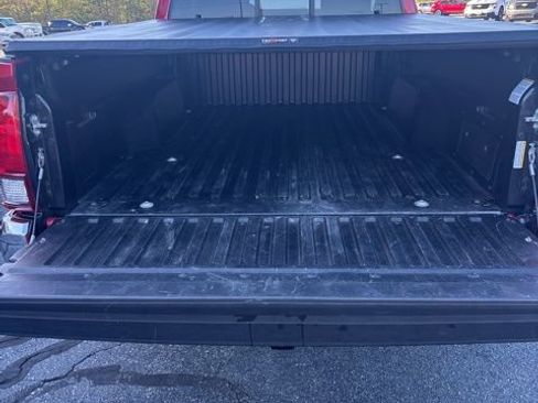 Used 2022 Toyota Tacoma SR5 image 6