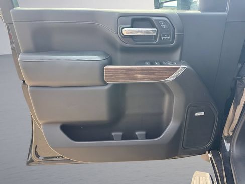 Used 2023 Chevrolet Silverado 3500 High Country AWD/4WD image 29