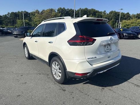 Used 2018 Nissan Rogue SV FWD image 7