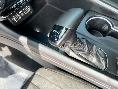 Used 2025 Dodge Durango GT w/ Blacktop Package image 17