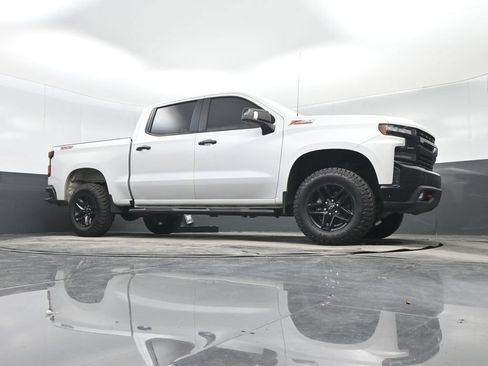 Used 2020 Chevrolet Silverado 1500 LT Trail Boss AWD/4WD image 37