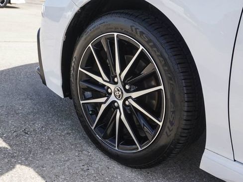 Used 2023 Toyota Camry SE FWD image 8