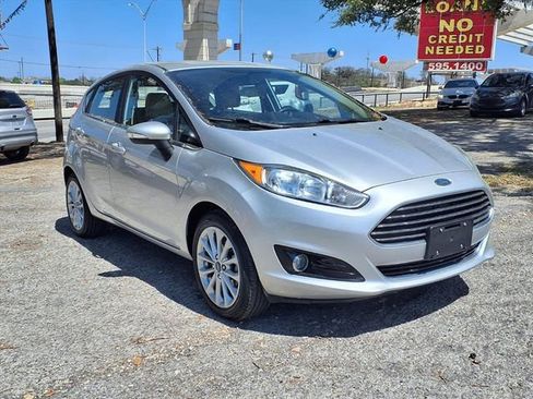 Used 2017 Ford Fiesta Titanium FWD image 1
