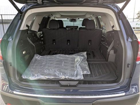 Certified 2025 Subaru Ascent Limited w/ Popular Package #1 image 37