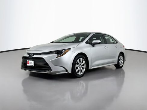Certified 2024 Toyota Corolla LE FWD image 3