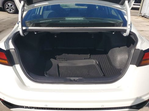 Certified 2025 Nissan Altima 2.5 S FWD image 14