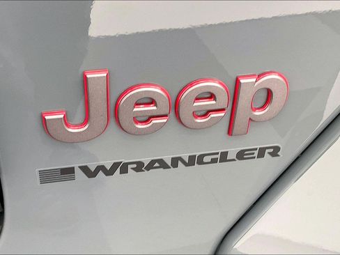 New 2026 Jeep Wrangler Unlimited Rubicon AWD/4WD image 17