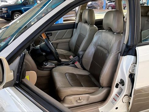 Used 2002 Subaru Outback H6 L.L. Bean Edition image 7