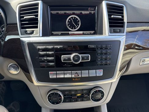 Used 2013 Mercedes-Benz ML 350 2WD image 10