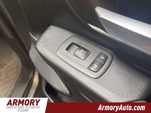 Used 2022 RAM 1500 Big Horn image 37