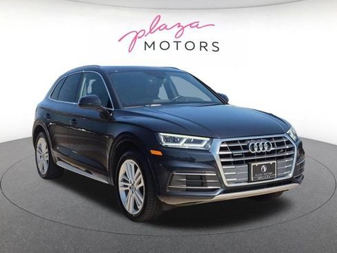 Used 2018 Audi Q5 2.0T Premium Plus w/ Premium Plus Package AWD/4WD image 3