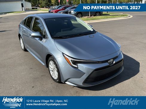 Used 2023 Toyota Corolla LE w/ LE Convenience Package FWD image 1