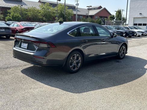 Used 2023 Honda Accord EX image 23