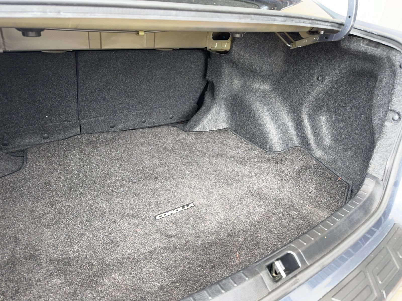 Used 2015 Toyota Corolla S w/ Body Protection Package #1 FWD image 39