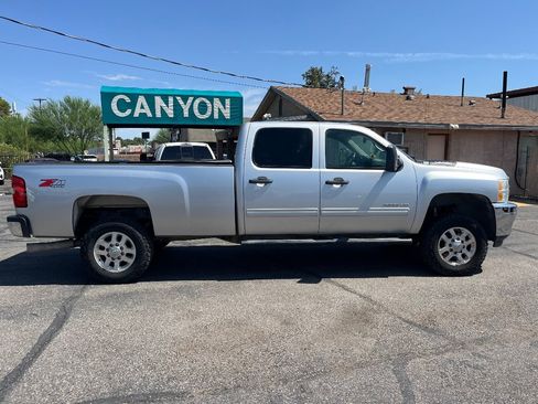 Used 2014 Chevrolet Silverado 3500 LT w/ Interior Plus Package AWD/4WD image 2