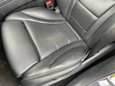 Used 2022 Mercedes-Benz GLC 300 w/ Premium Package Lite image 25